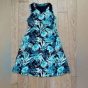 Title Nine women's athletic dress size S tropical blue golf dress tennis‎ dress